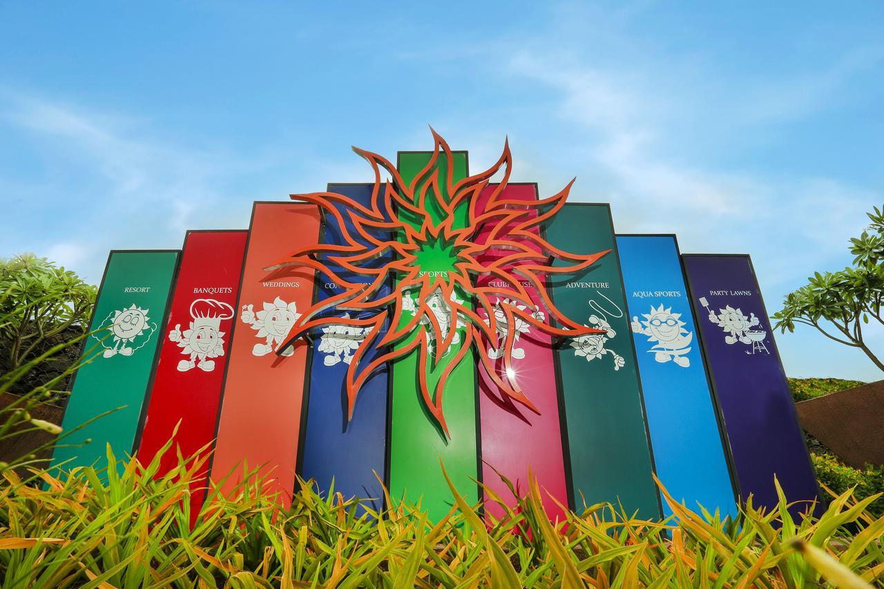 Sunnys World Hotel Pune Ngoại thất bức ảnh
