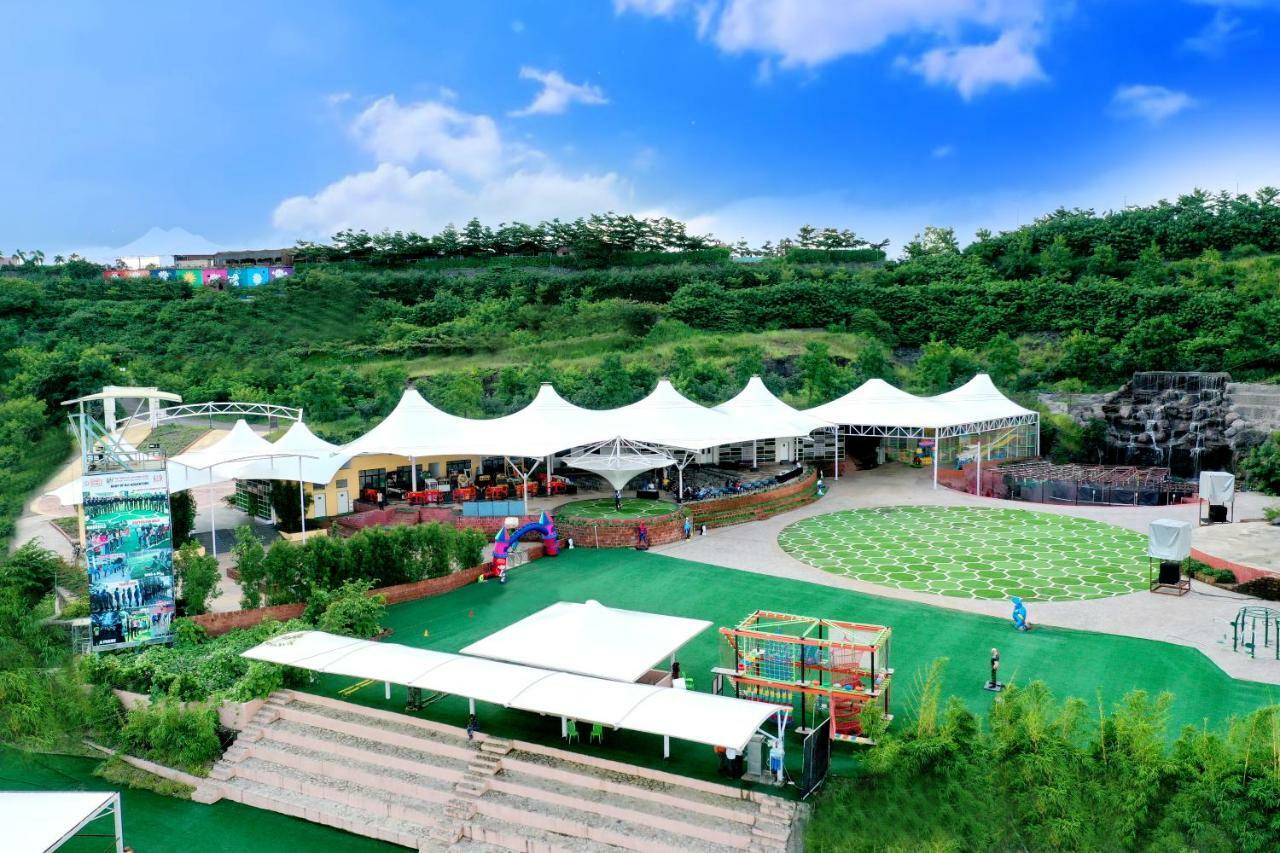 Sunnys World Hotel Pune Ngoại thất bức ảnh