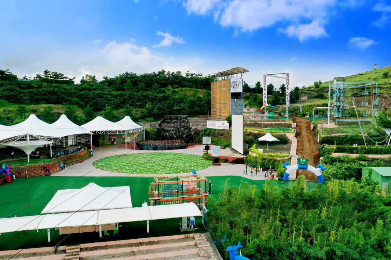Sunnys World Hotel Pune Ngoại thất bức ảnh